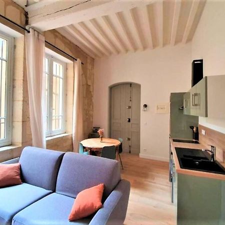 Appartement A Deux Pas De La Place Du Forum Арл Екстериор снимка